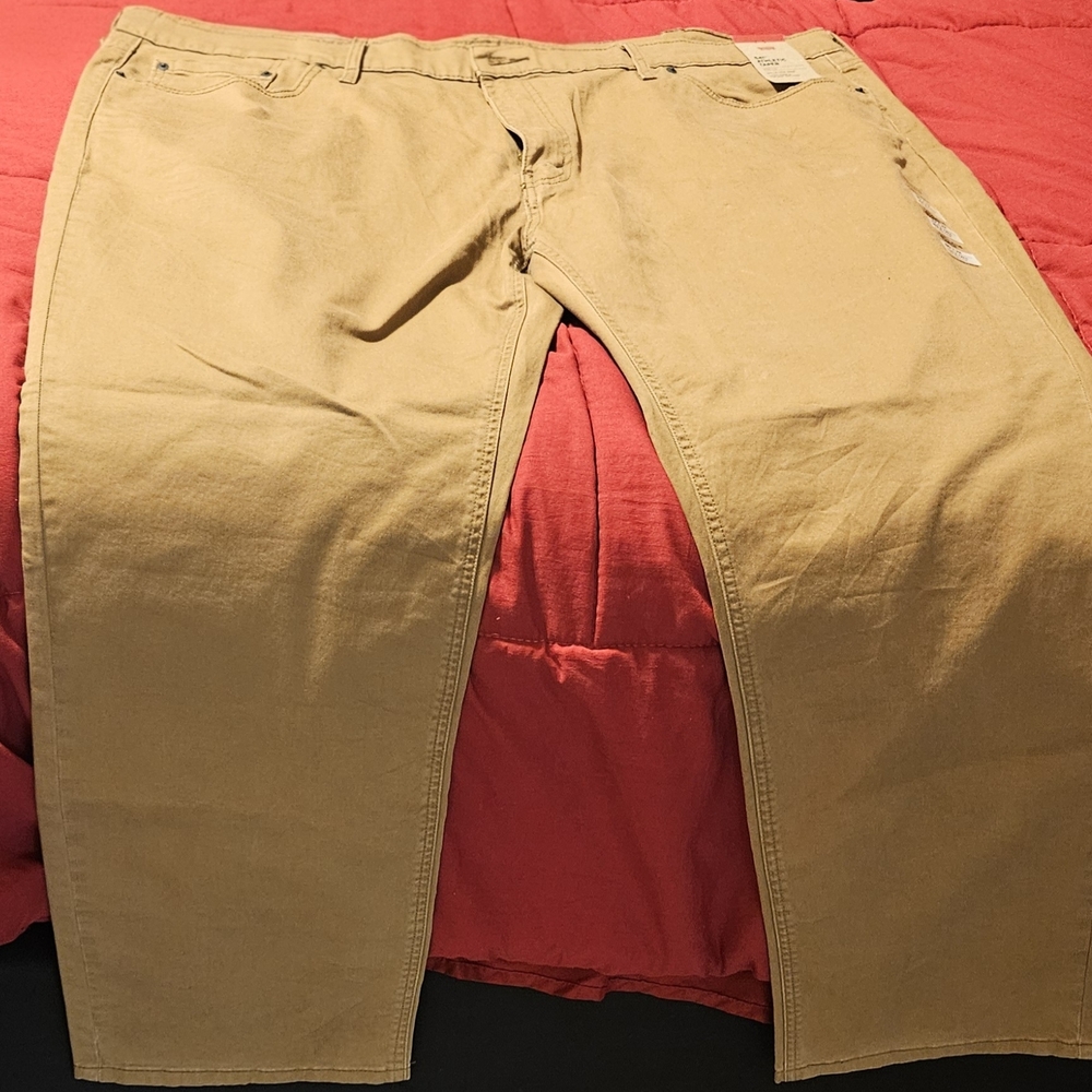 Levi's Tan Straight-Leg Chino Pants